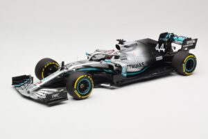 Mercedes AMG Petronas W10 #44 L. Hamilton F1 World Champion Dealer Edition 2019 Minichamps 1:18 B66960567 Métal