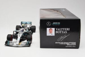Mercedes AMG Petronas W10 #77 V. Bottas British GP 2019 Minichamps 1:18 110191077 Métal — image 6 sur 6