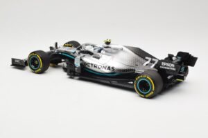 Mercedes AMG Petronas W10 #77 V. Bottas Winner USA GP 2019 Minichamps 1:18 110191877 Métal — image 5 sur 6