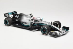 Mercedes AMG Petronas W10 EQ Power+ #44 L. Hamilton USA GP F1 World Champion 2019 Minichamps 1:18 110191844 Métal — image 5 sur 7