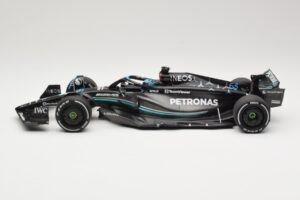 Mercedes AMG Petronas W14 E Performance #63 G. Russell Australian GP 2023 Minichamps 1:18 110230363 Métal — image 3 sur 6
