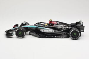 Mercedes AMG Petronas W15 E Performance #44 L. Hamilton 2024 Minichamps 1:18 110240144 Métal — image 5 sur 6