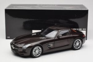 Mercedes AMG SLS C197 Brown Metallic Minichamps 1:18 100039028 Métal — image 8 sur 8