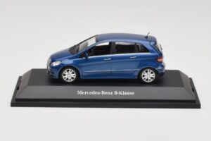 Mercedes B-Class W245 Lotus Blue Metallic Minichamps 1:43 B66962407 Métal