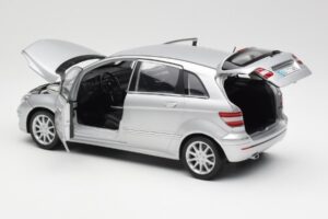 Mercedes B-Class W245 Argent Kyosho 1:18 B66962326 Métal — image 5 sur 8