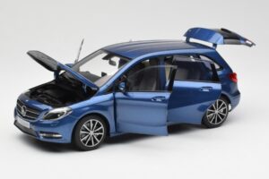 Mercedes B-Class W246 Lotus Bleu Métallisé Norev 1:18 B66961410 Métal — image 2 sur 8