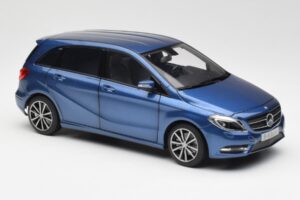 Mercedes B-Class W246 Lotus Bleu Métallisé Norev 1:18 B66961410 Métal — image 6 sur 8