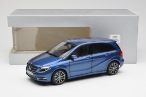 Mercedes B-Class W246 Lotus Bleu Métallisé Norev 1:18 B66961410 Métal — image 8 sur 8