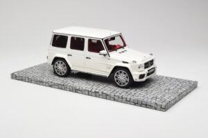 Mercedes Brabus B63 620 Widestar Pearl White Minichamps 1:18 107032201 Métal — image 4 sur 6