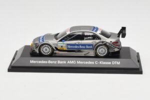 Mercedes C-Class C204 DTM #4 B. Spengler DTM 2010 Minichamps 1:43 B66961412 Métal