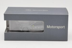 Mercedes C-Class C204 #8 R. Schumacher HWA DTM 2010 Minichamps 1:43 B66961414 Métal — image 4 sur 4