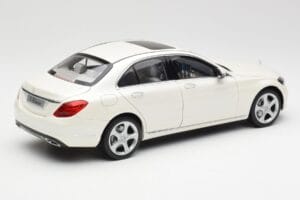 Mercedes C-Class W205 Diamond Blanc Métallisé Norev 1:18 B66960256 Métal — image 3 sur 8