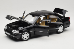 Mercedes C36 AMG W202 Obsidian Black Metallic Norev 1:18 183381 Métal — image 2 sur 8
