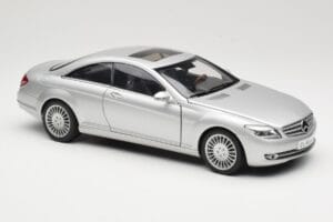 Mercedes CL-Class C216 Argent AUTOart 1:18 76164 Métal — image 6 sur 8
