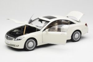 Mercedes CL500 C216 Calcit Blanc AUTOart 1:18 B66962341 Métal — image 2 sur 8