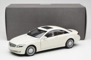 Mercedes CL500 C216 Calcit Blanc AUTOart 1:18 B66962341 Métal — image 8 sur 8