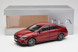 Mercedes CLA C117 Designo Patagonia Rouge Métallisé Norev 1:18 B66960131 Métal — image 8 sur 8