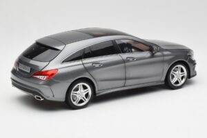 Mercedes CLA C117 Mountain Gris Norev 1:18 B66960351 Métal — image 3 sur 8