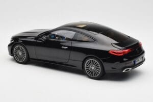 Mercedes CLE C236 Coupe Obsidian Noir Métallique Norev 1:18 183937 Métal — image 7 sur 8