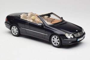 Mercedes CLK 500 W209 Cabriolet Bleu Foncé Métallique Kyosho 1:18 B66962174 Métal — image 7 sur 9