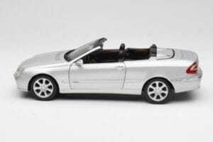 Mercedes CLK 500 Cabriolet Elegance A209 Argent Kyosho 1:18 B66962172 Métal — image 4 sur 8