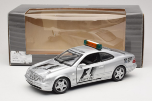 Mercedes AMG CLK 55 F1 Safety Car Maisto 1:18 B66005234 Métal — image 6 sur 6