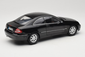 Mercedes CLK C209 Black Metallic Kyosho 1:18 B66962149 Métal — image 3 sur 8
