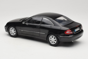 Mercedes CLK C209 Black Metallic Kyosho 1:18 B66962149 Métal — image 7 sur 8
