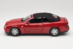 Mercedes CLK A208 Cabriolet Rouge Anson 1:18 30338 Métal — image 4 sur 8
