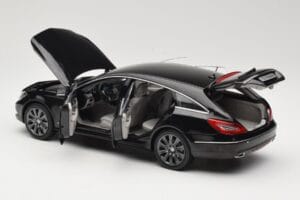 Mercedes CLS Shooting Brake X218 Obsidian Black Norev 1:18 B66960115 Métal — image 5 sur 8
