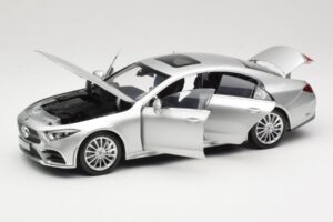 Mercedes CLS C257 Argent Norev 1:18 183489 Métal — image 2 sur 8
