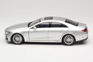 Mercedes CLS C257 Argent Norev 1:18 183489 Métal — image 4 sur 8