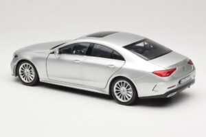 Mercedes CLS C257 Argent Norev 1:18 183489 Métal — image 7 sur 8