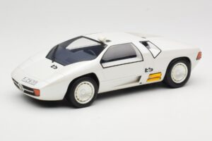 Mercedes CW311 White Metallic BoS Models 1:18 BOS198 Résine