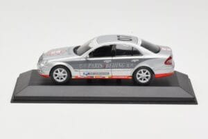 Mercedes E-Class W211 #7 Team AutoBild Paris-Beijing 2006 Replacement Box Minichamps 1:43 MB001 Métal