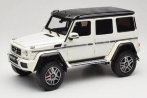 Mercedes G 63 AMG 4x4 Squared Polar White Almost Real 1:18 820203 Métal