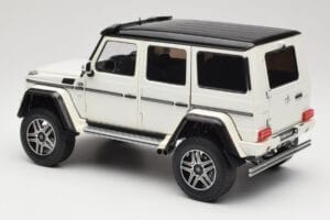 Mercedes G 63 AMG 4x4 Squared Polar White Almost Real 1:18 820203 Métal — image 7 sur 8