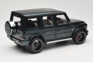 Mercedes G 63 AMG W463 Green Metallic Minichamps 1:18 110037066 Métal — image 3 sur 8