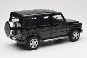 Mercedes G-Class G 500 W463 Smaragd Black Metallic AUTOart 1:18 76101 Métal — image 3 sur 8