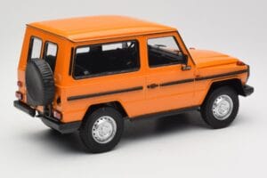 Mercedes G-Class W460 SWB Orange Minichamps 1:18 155038000 Métal — image 2 sur 6