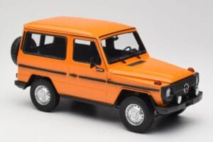 Mercedes G-Class W460 SWB Orange Minichamps 1:18 155038000 Métal — image 4 sur 6