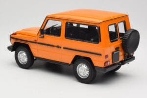 Mercedes G-Class W460 SWB Orange Minichamps 1:18 155038000 Métal — image 5 sur 6