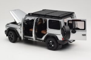 Mercedes G-Class W463 Iridium Silver Norev 1:18 183030 Métal — image 5 sur 8
