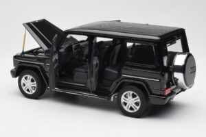 Mercedes G500 W463 Noir AUTOart 1:18 76216 Métal — image 5 sur 8