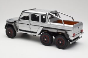Mercedes AMG G63 W463 6x6 Iridium Argent AUTOart 1:18 76301 Composite — image 7 sur 8
