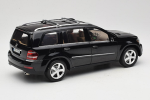 Mercedes GL X164 Obsidian Black Minichamps 1:18 B66962334 Métal — image 3 sur 8