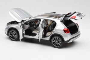Mercedes GLA X156 Polar Argent Métallisé Norev 1:18 B66960267 Métal — image 5 sur 8