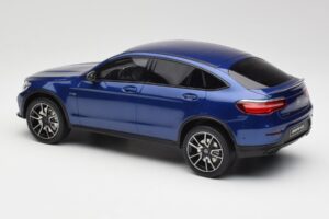 Mercedes AMG GLC 43 Coupe Brilliant Bleu GT Spirit 1:18 B66960468 Résine — image 5 sur 6