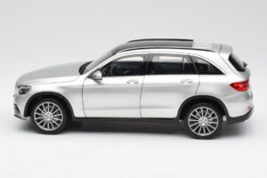 Mercedes GLC X253 Iridium Argent Norev 1:18 B66960363 Métal — image 4 sur 8