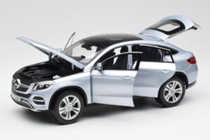 Mercedes GLE Coupe C292 Diamond Argent Norev 1:18 B66960358 Métal — image 2 sur 8